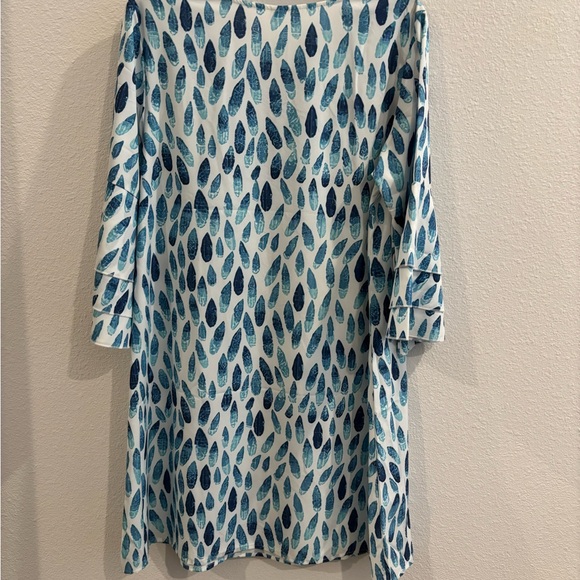 Blue and White Leaf Pattern Swim Cover-Up and summer Dress - Picture 4 of 6